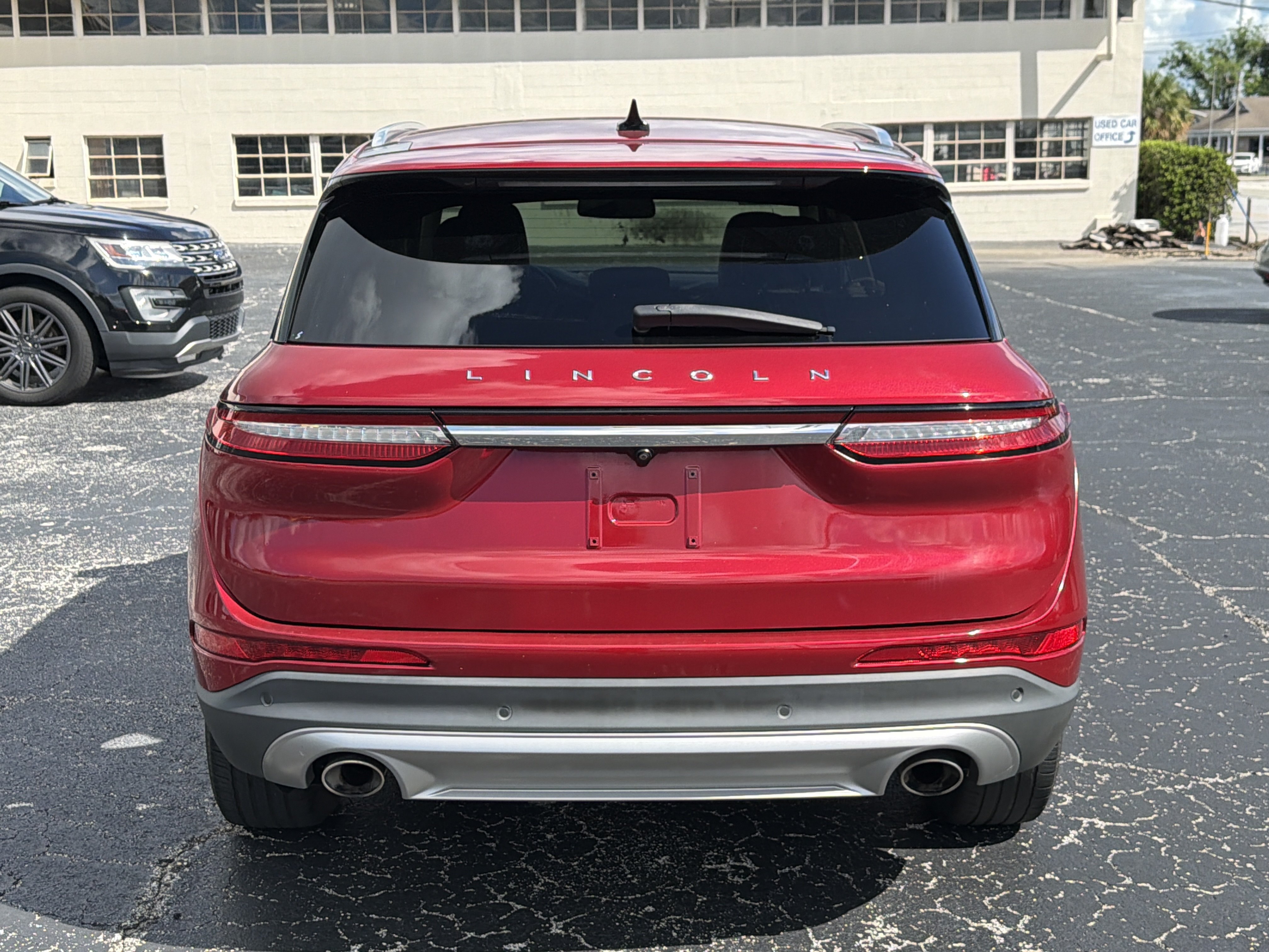 Used 2022 Lincoln Corsair FWD image 4