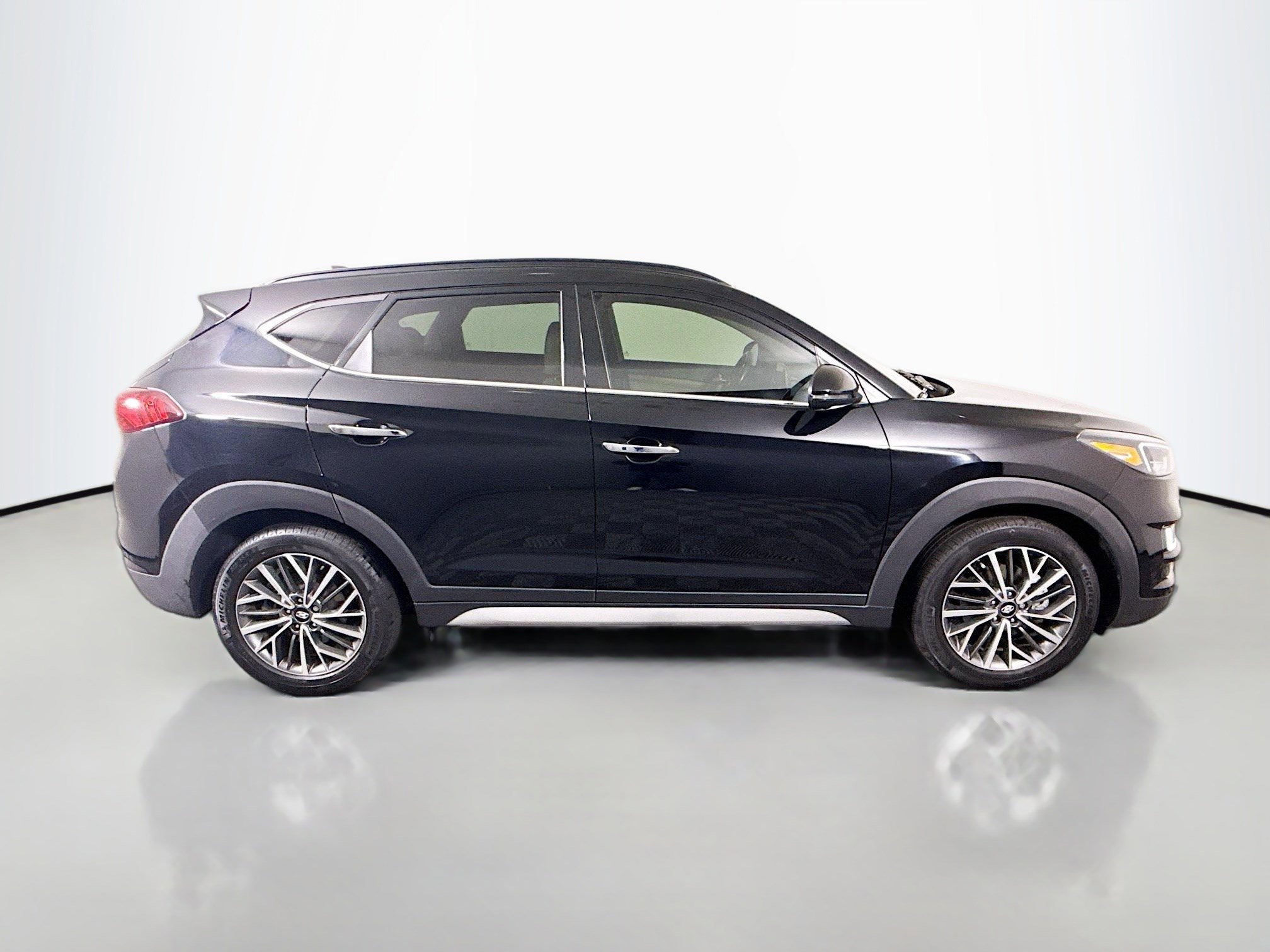 Used 2020 Hyundai Tucson Ultimate w/ Cargo Package image 11