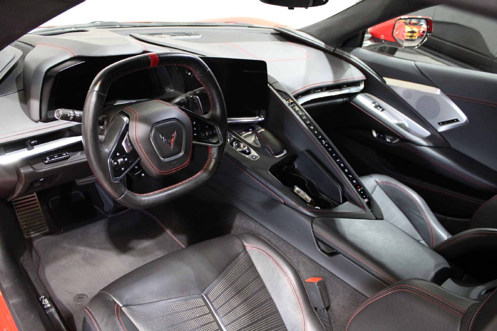 Used 2020 Chevrolet Corvette Stingray Premium Cpe w/ 3LT Preferred Equipment Group RWD image 23