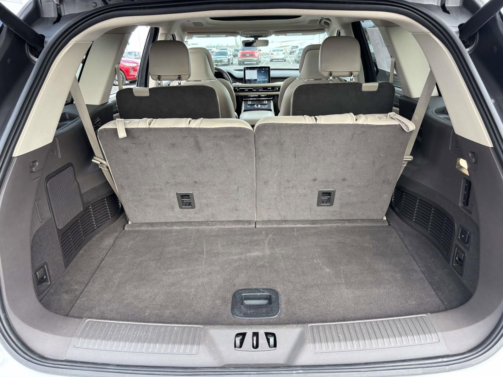 Used 2023 Lincoln Aviator Grand Touring w/ Equipment Group 301A image 11