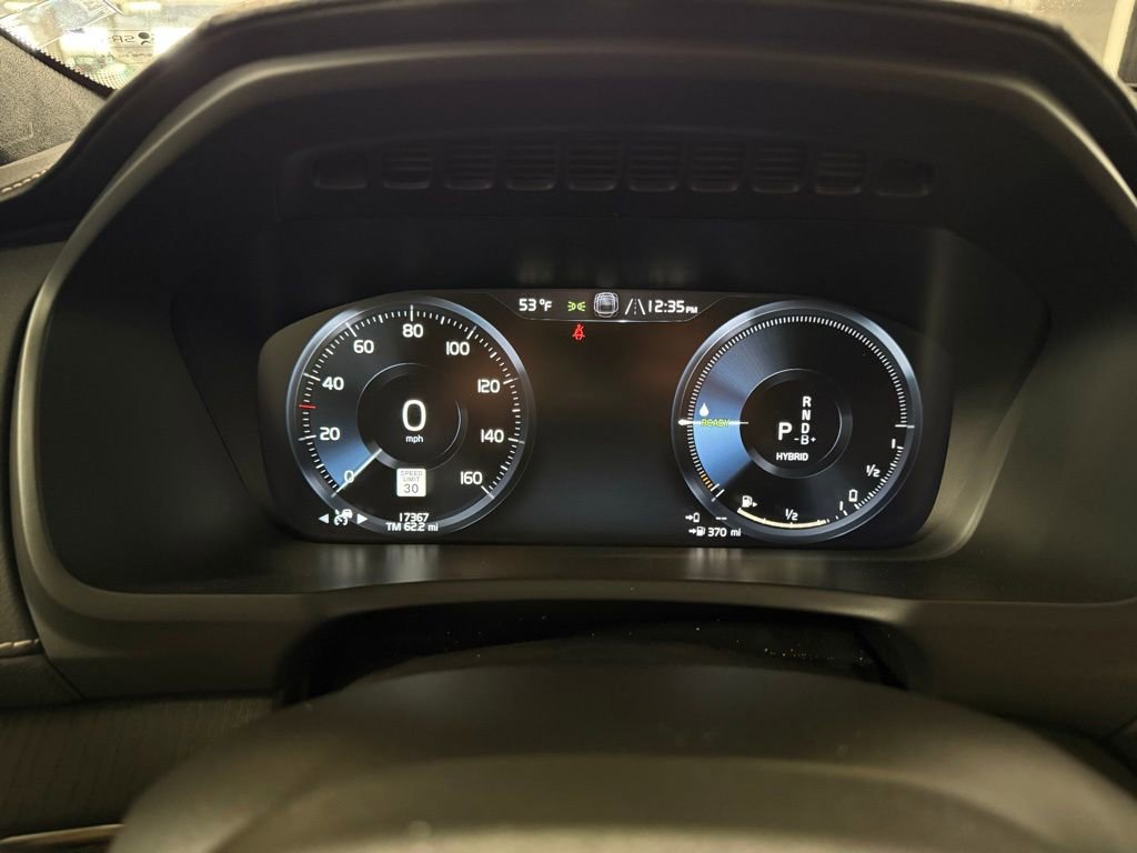 Used 2022 Volvo XC90 T8 Inscription w/ Lounge Package image 10