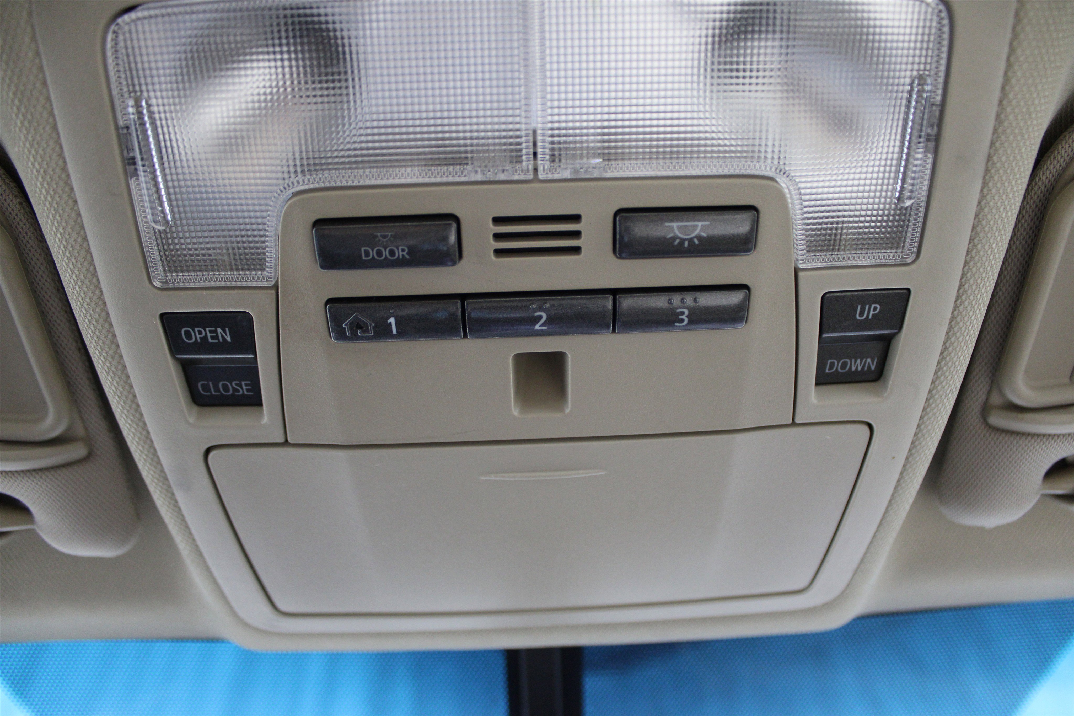 Used 2014 Toyota Camry SE image 16