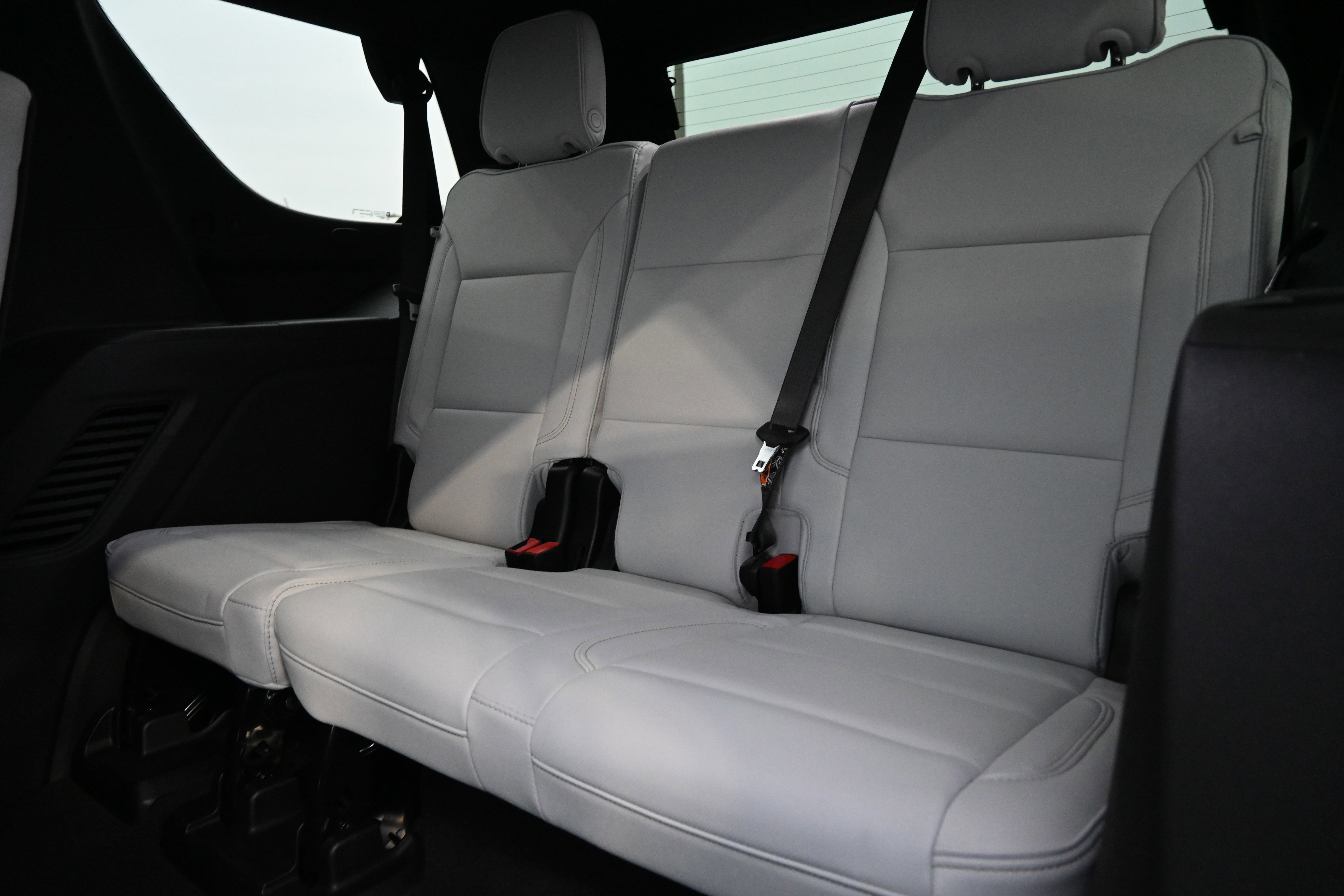 Used 2025 Chevrolet Tahoe Premier w/ Sun And Tow Package image 31