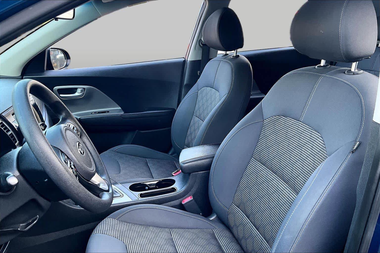 Used 2019 Kia Niro LX FWD image 8