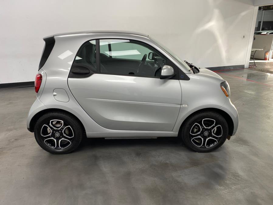 Used 2019 smart fortwo electric drive RWD image 7