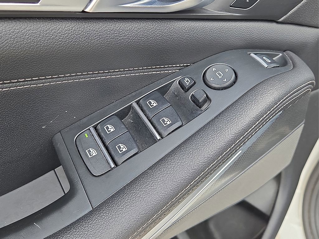 Used 2021 BMW X5 sDrive40i w/ M Sport Package image 23