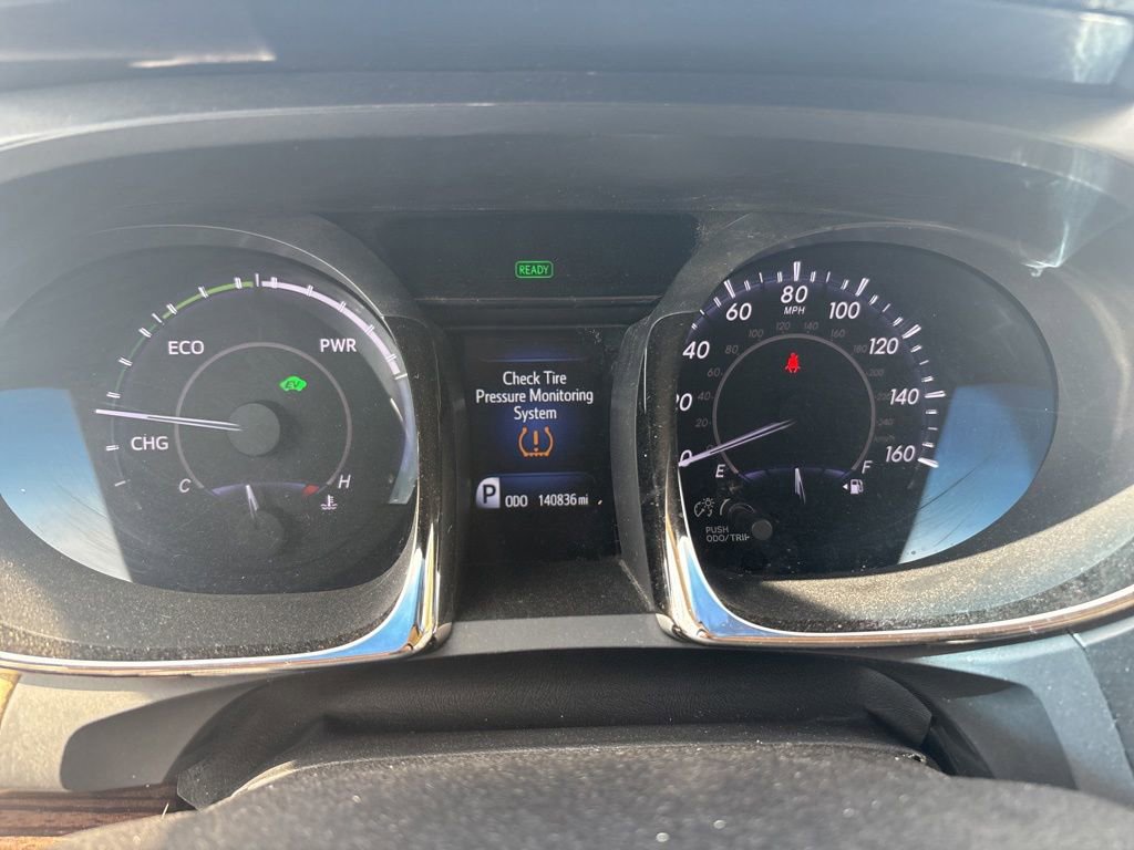 Used 2013 Toyota Avalon Limited FWD image 19