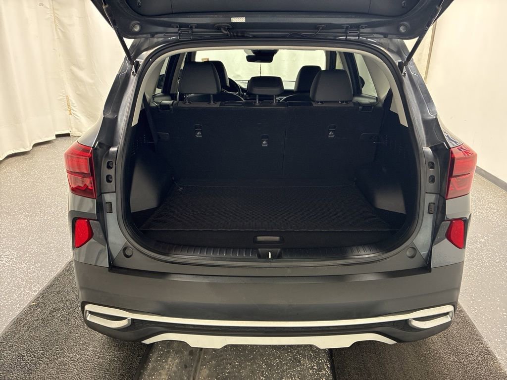 Used 2021 Kia Seltos S image 7