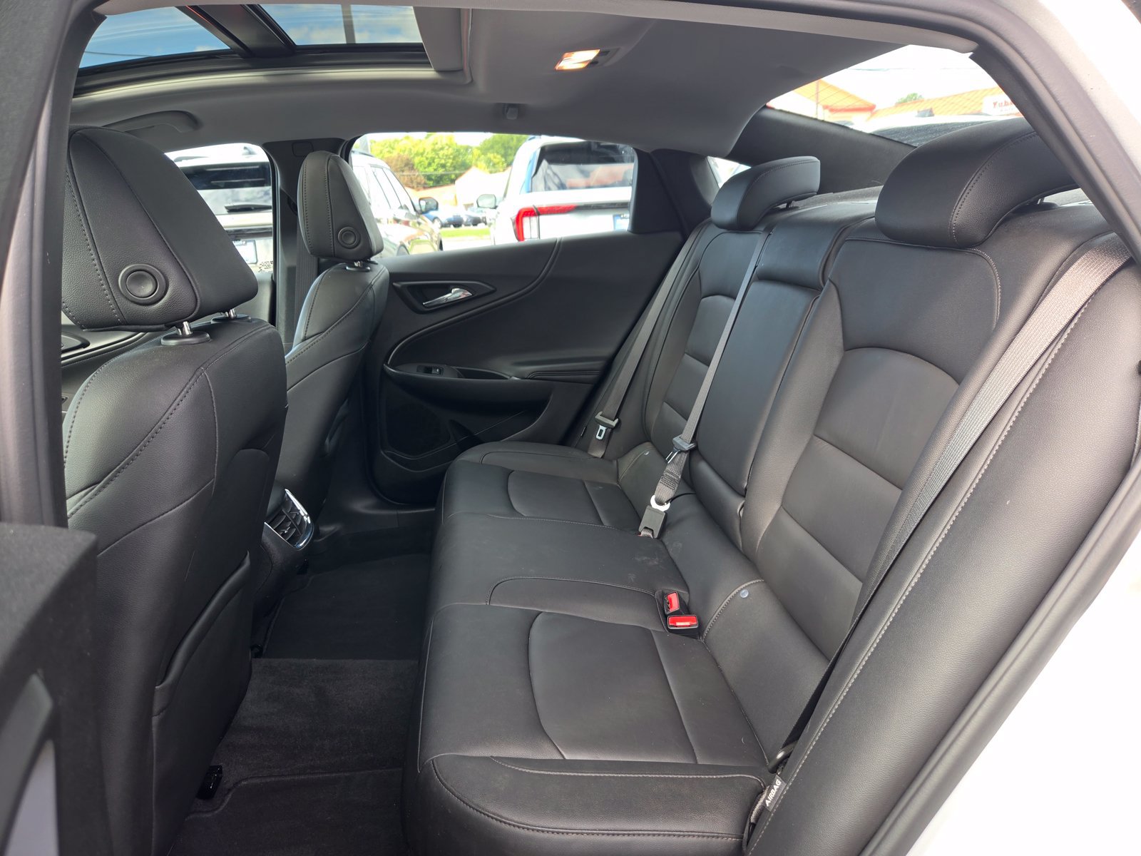 Used 2021 Chevrolet Malibu LT w/ Leather Package FWD image 26