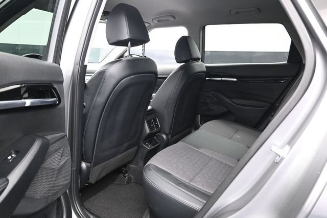 Used 2025 Kia Seltos S FWD image 19