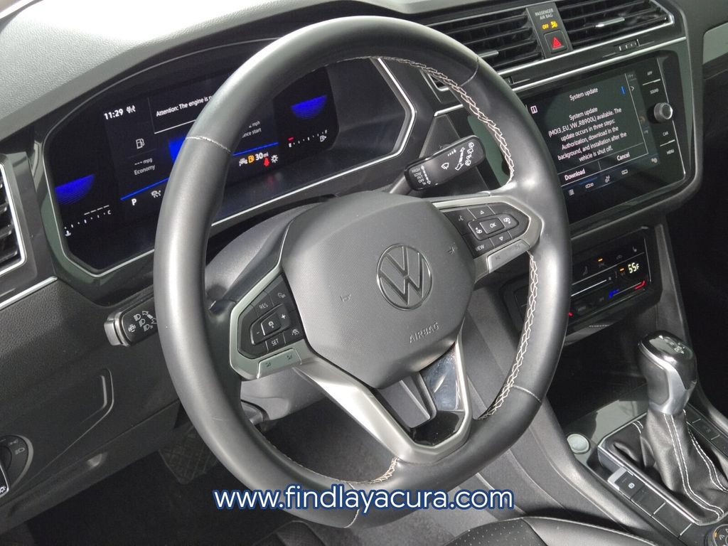 Used 2022 Volkswagen Tiguan SE AWD/4WD image 21