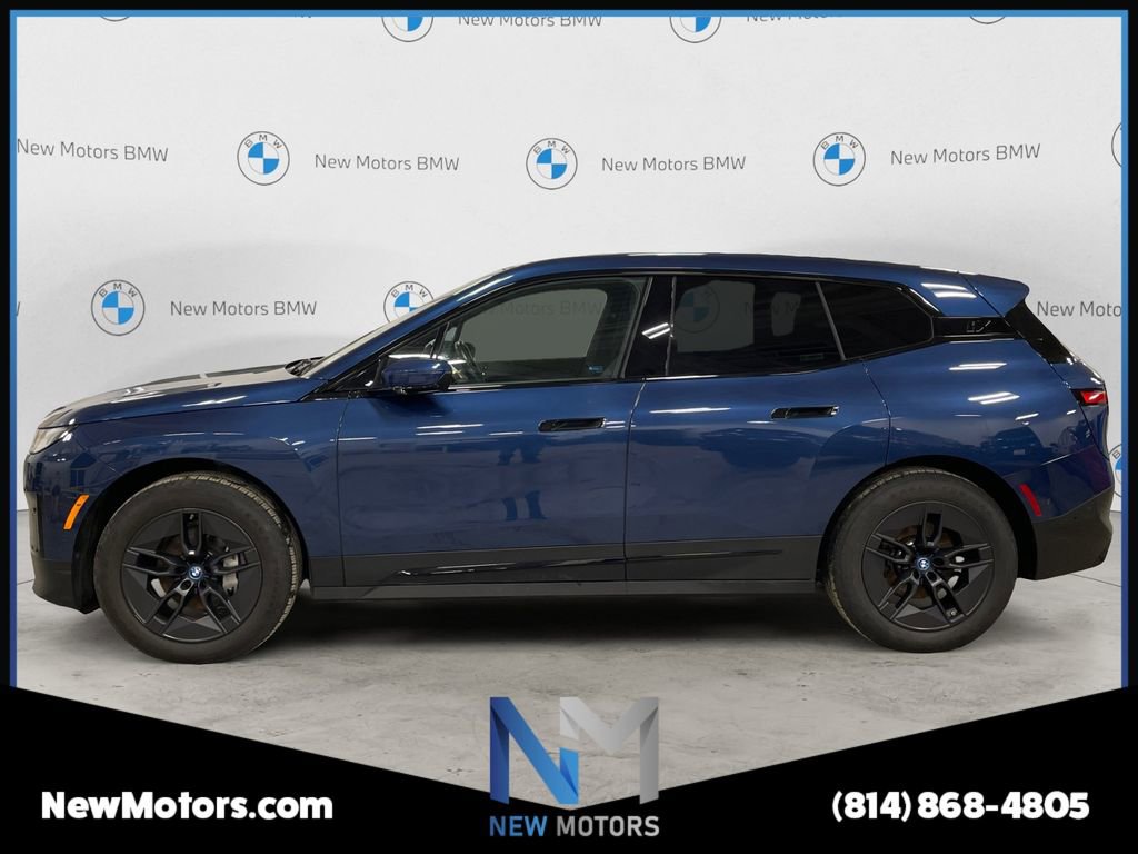 Used 2024 BMW iX xDrive50 image 2