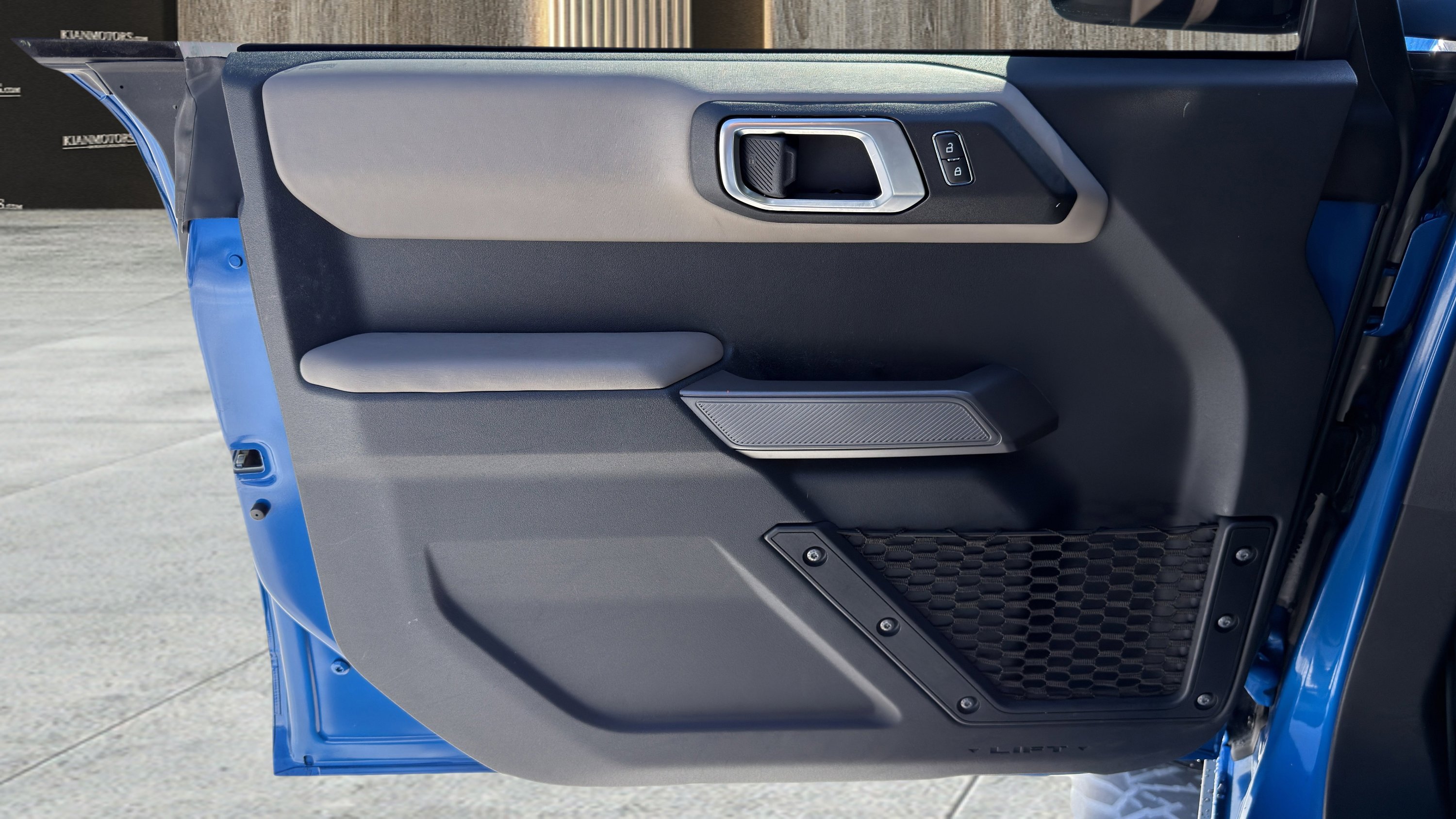 Used 2022 Ford Bronco Wildtrak image 25