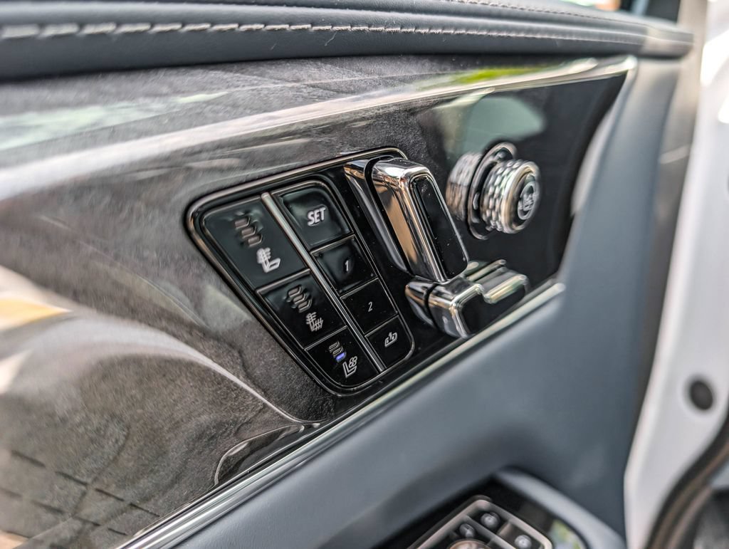 New 2026 Cadillac Escalade IQ Luxury 2 AWD/4WD image 14