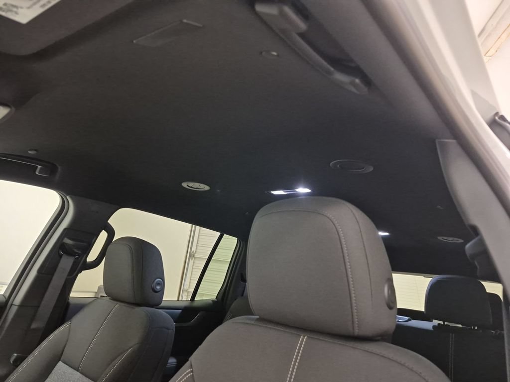 New 2026 GMC Acadia Elevation w/ Black Edition FWD image 19