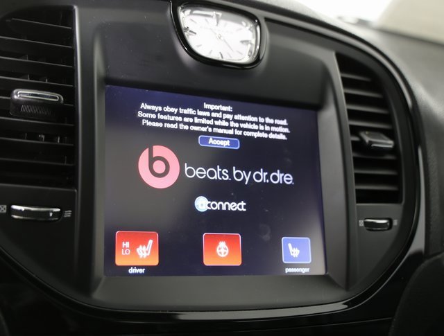 Used 2012 Chrysler 300 S w/ Luxury Group image 5