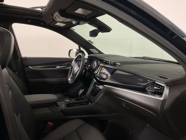 Used 2024 Cadillac XT6 Sport w/ Technology Package AWD/4WD image 28