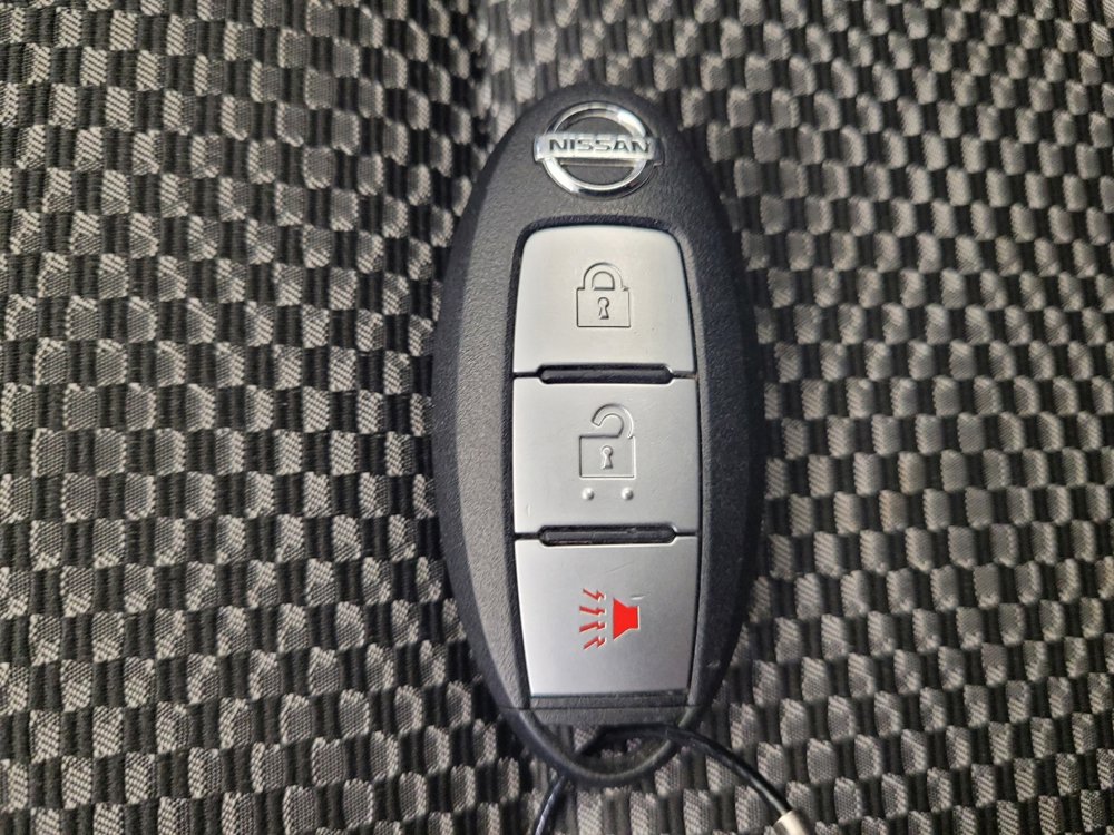 Used 2018 Nissan Rogue Sport SV image 32