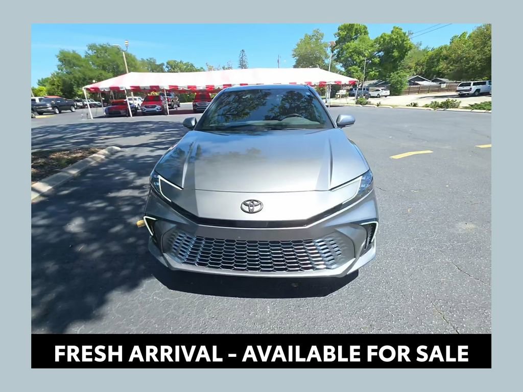 Used 2025 Toyota Camry XSE image 1