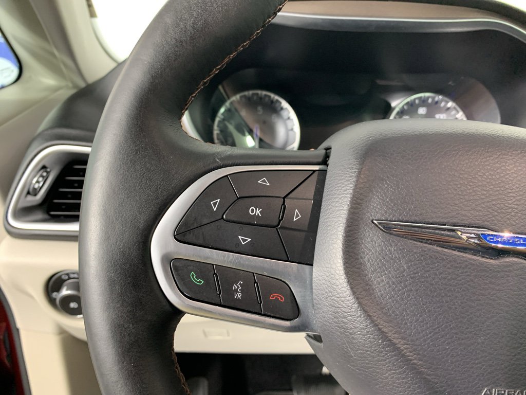 Used 2017 Chrysler Pacifica Touring-L Plus w/ Advanced Safetytec Group image 19