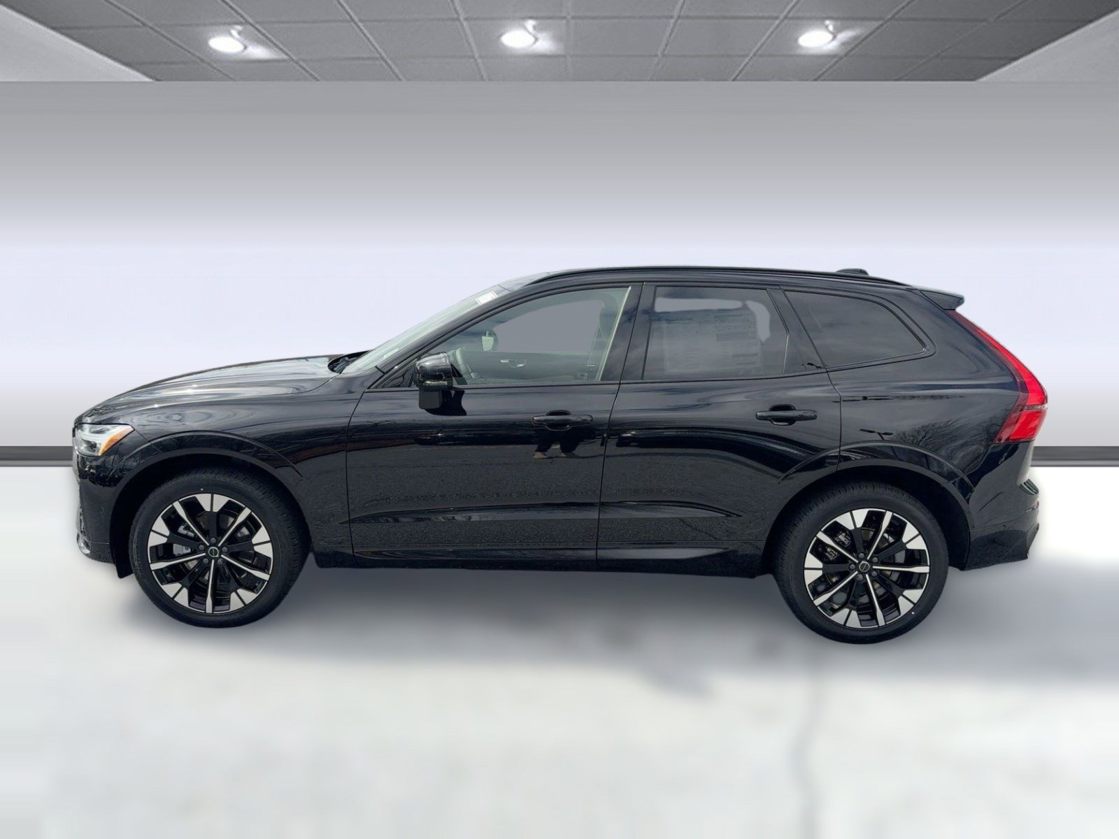 New 2026 Volvo XC60 B5 Plus w/ Protection Package Premier AWD/4WD image 2