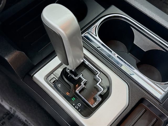 Certified 2018 Toyota Tundra SR5 w/ TRD Off Road Package AWD/4WD image 16