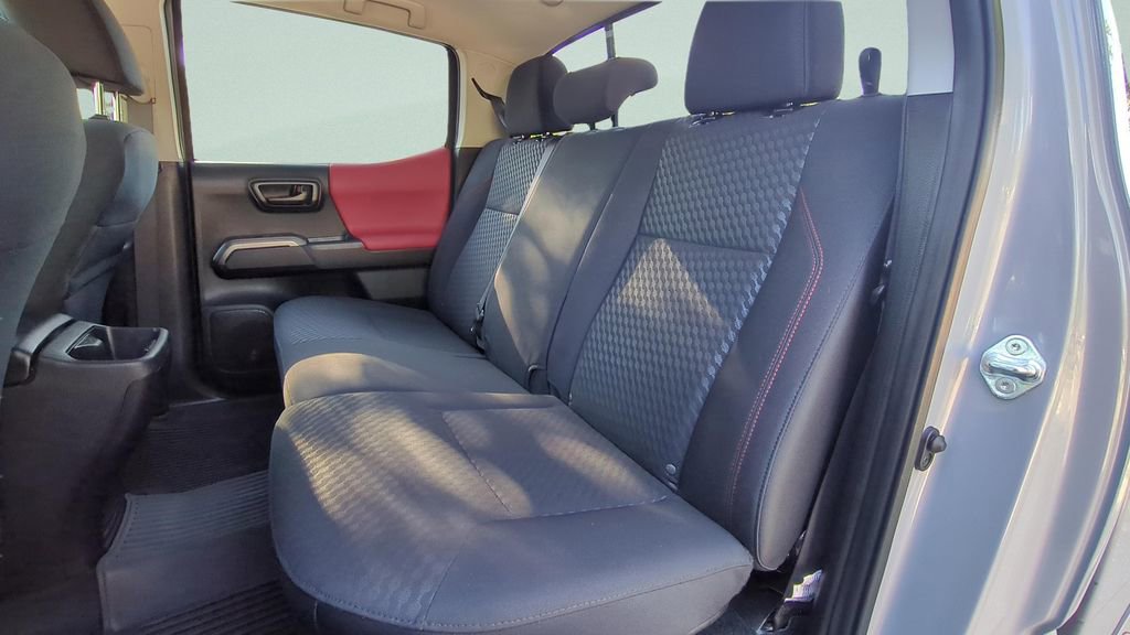 Used 2021 Toyota Tacoma SR5 RWD image 9