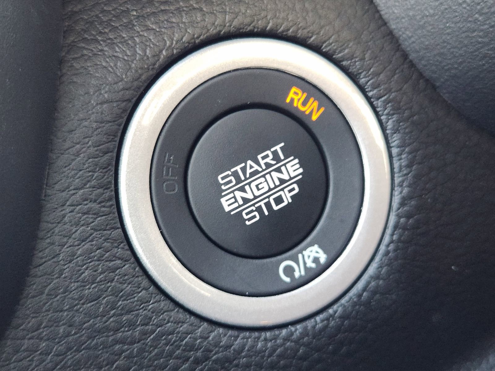 New 2026 RAM 1500 4x4 Crew Cab image 18