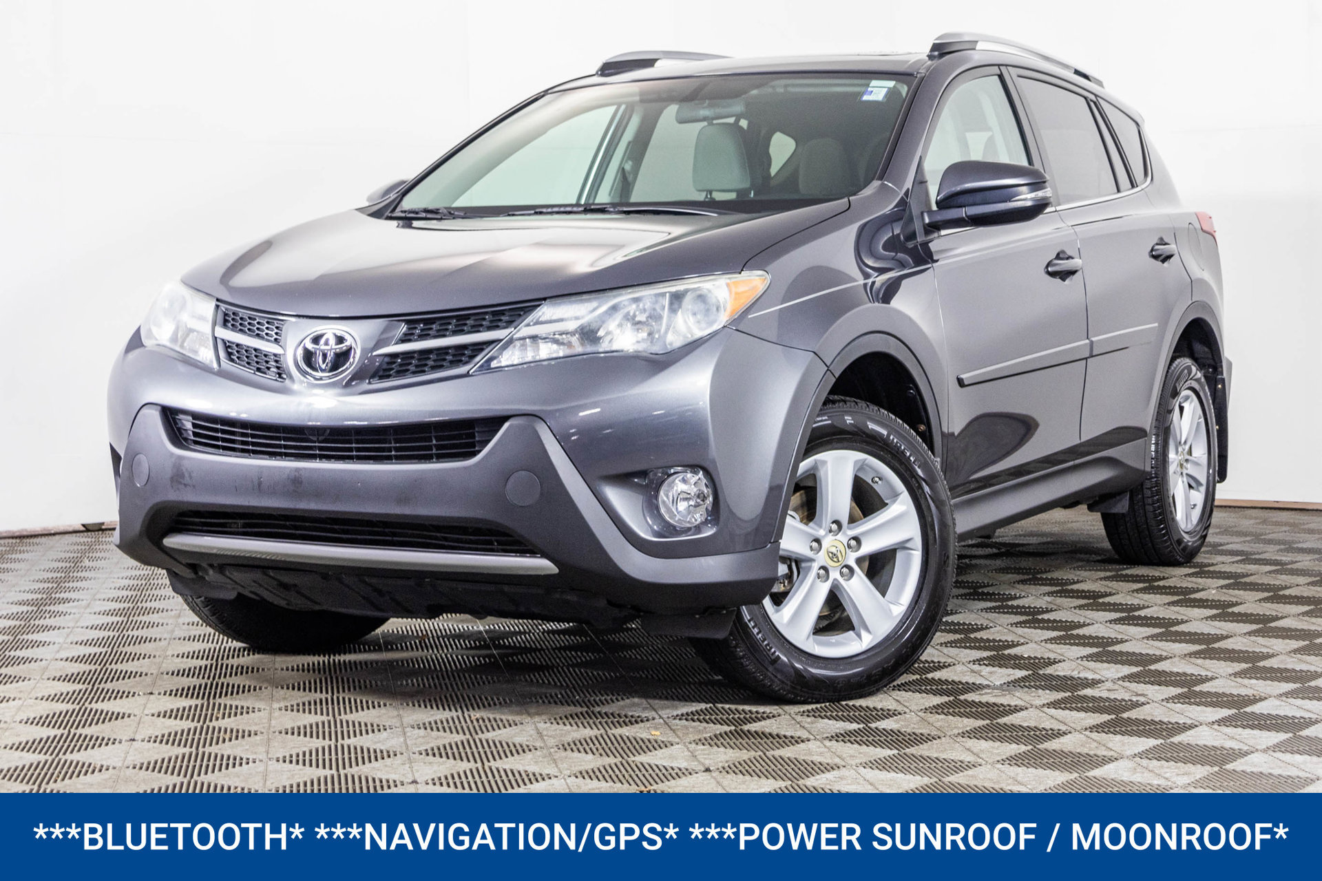 Used 2013 Toyota RAV4 XLE FWD image 2