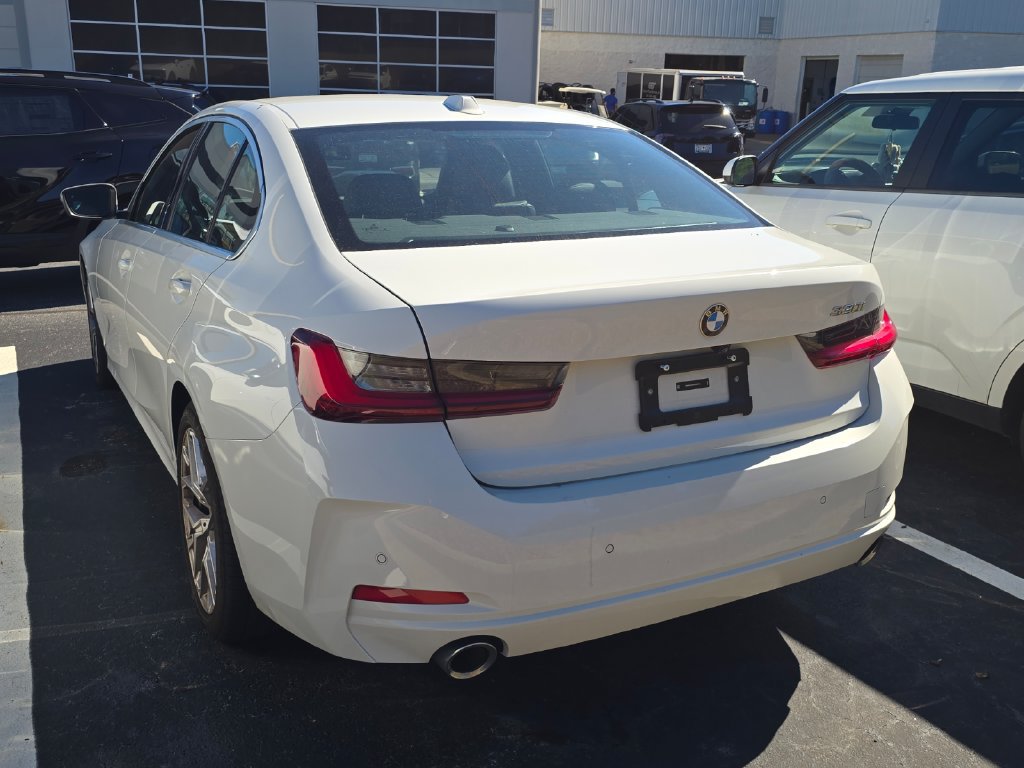 Used 2026 BMW 330i Sedan RWD image 8