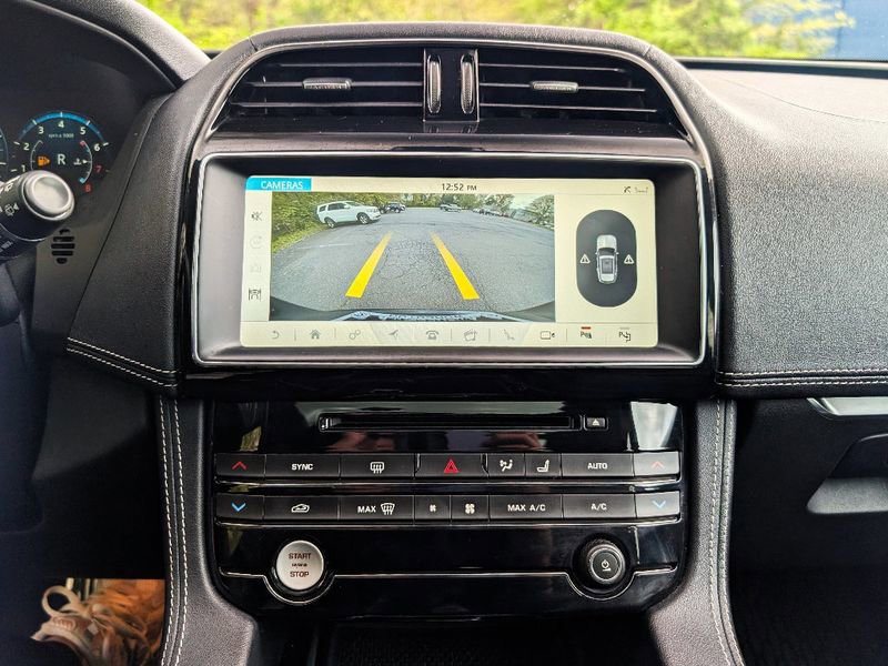 Used 2018 Jaguar F-PACE S AWD/4WD image 23