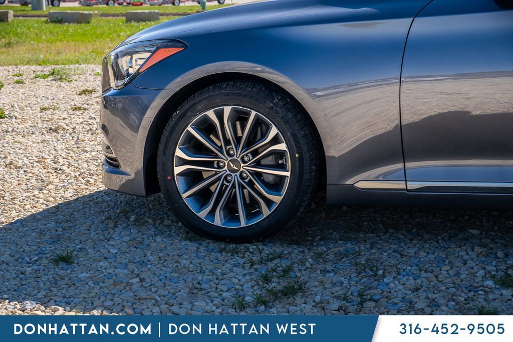 Used 2016 Hyundai Genesis 3.8 w/ Option Group 02 image 35