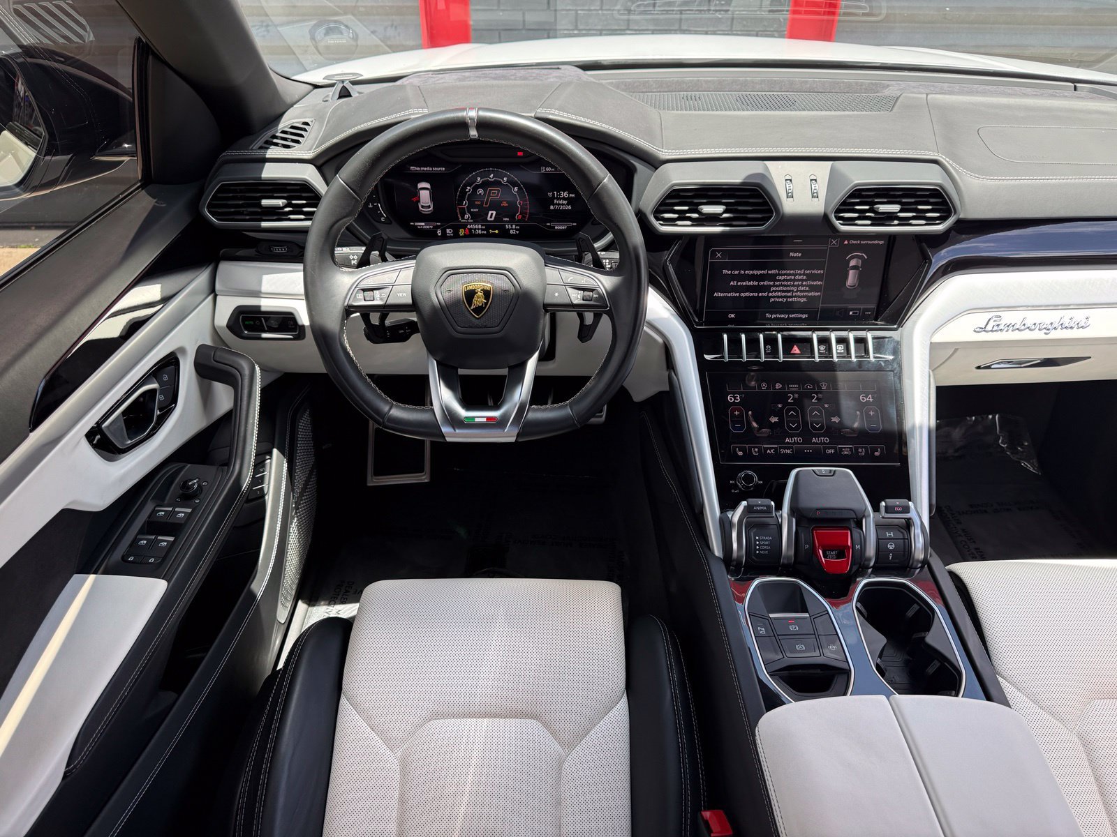 Used 2022 Lamborghini Urus AWD/4WD image 54