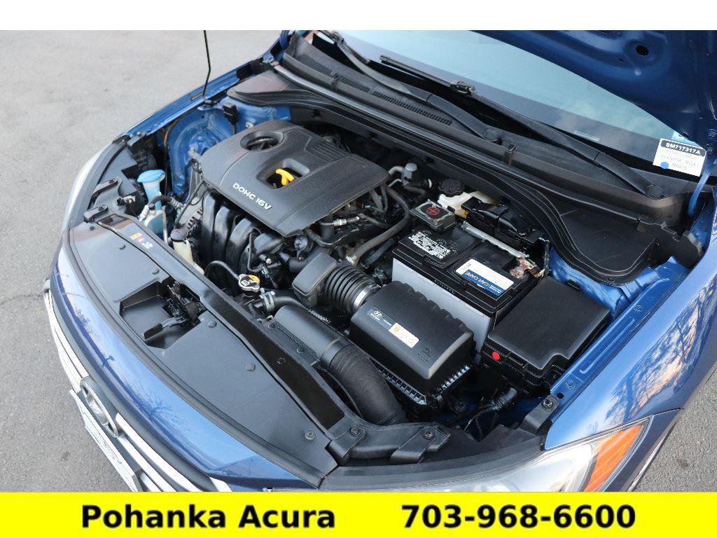 Used 2017 Hyundai Elantra SE image 30