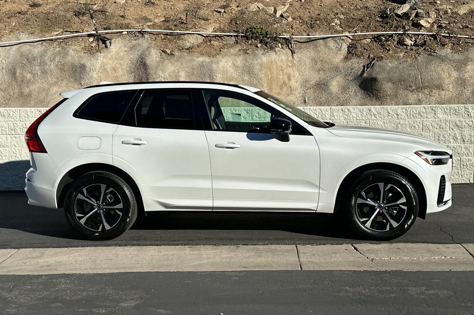 New 2026 Volvo XC60 B5 Core image 4