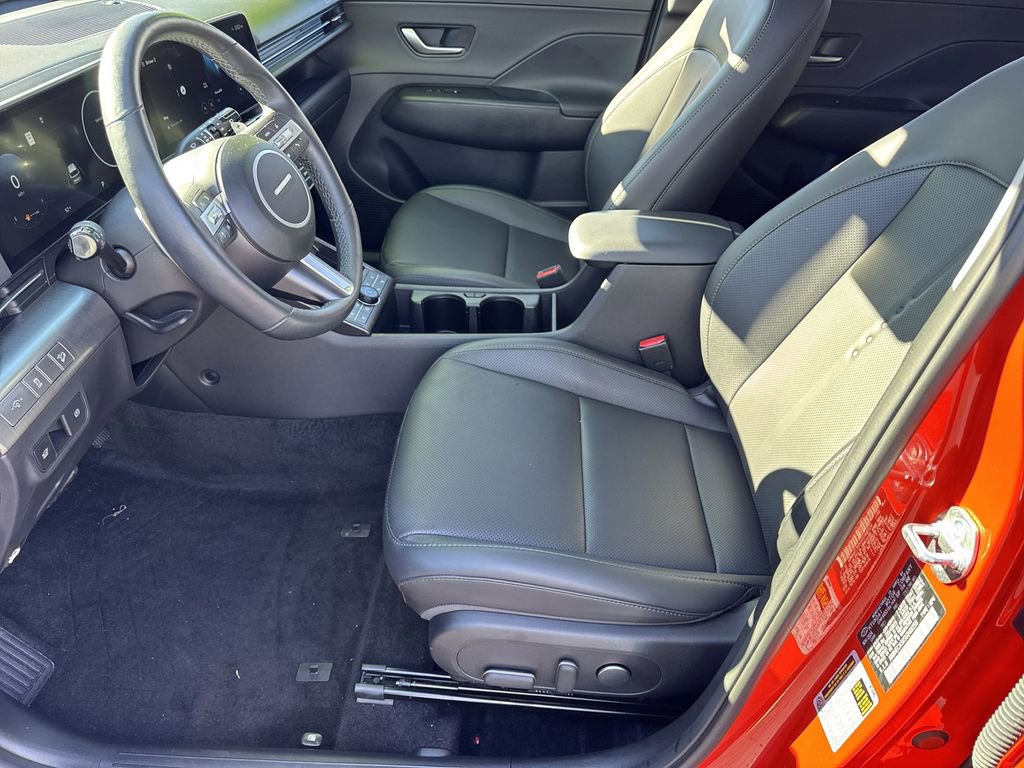 Used 2025 Hyundai Kona Limited image 9