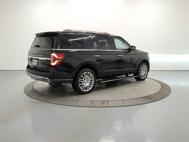 Used 2024 Ford Expedition Limited image 7