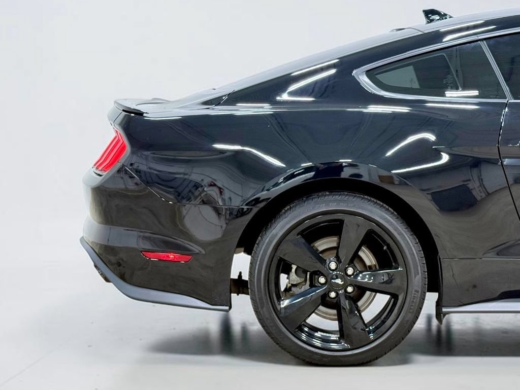 Used 2022 Ford Mustang GT w/ Equipment Group 301A RWD image 12