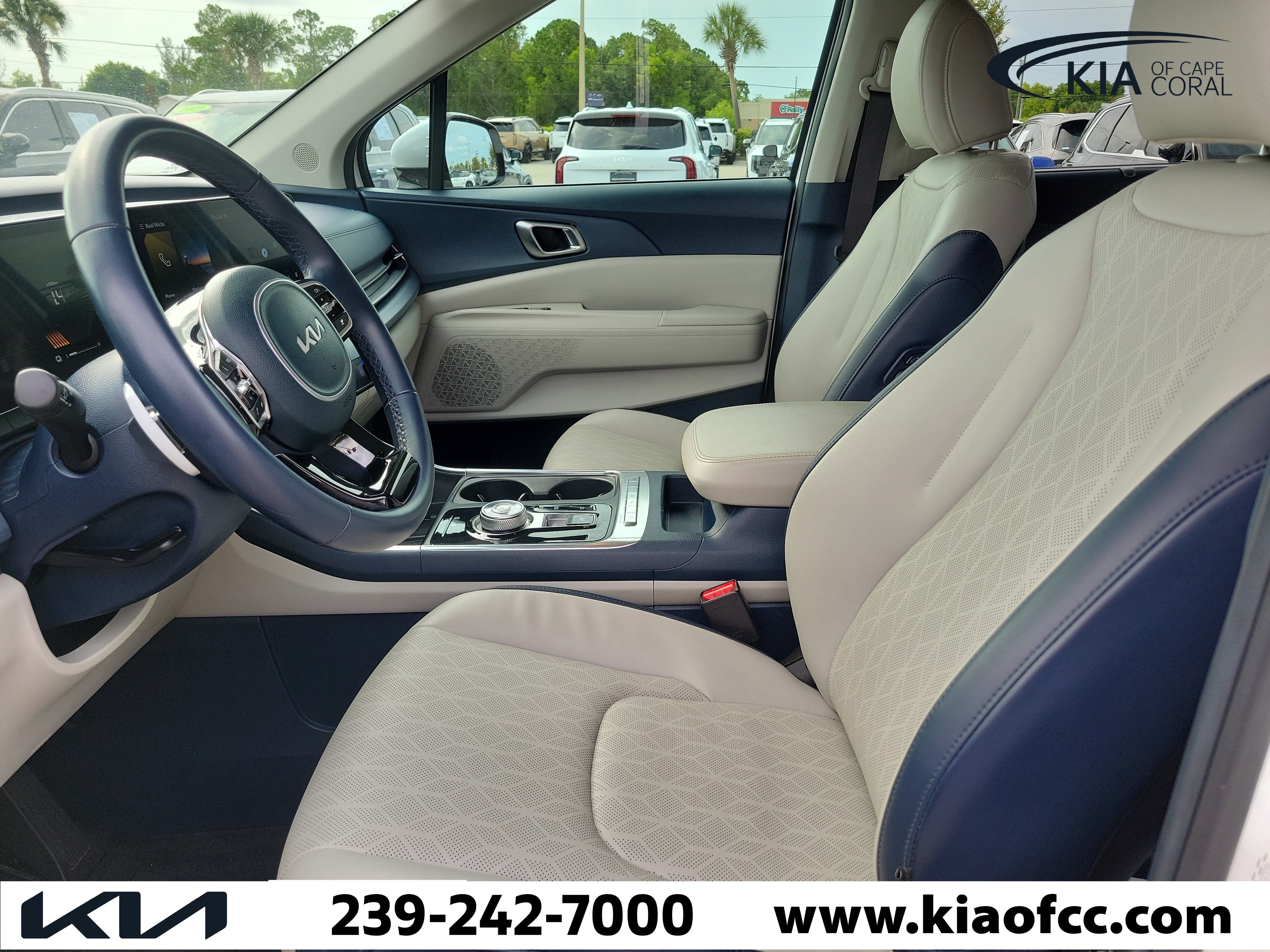 Certified 2025 Kia Carnival EX FWD image 27