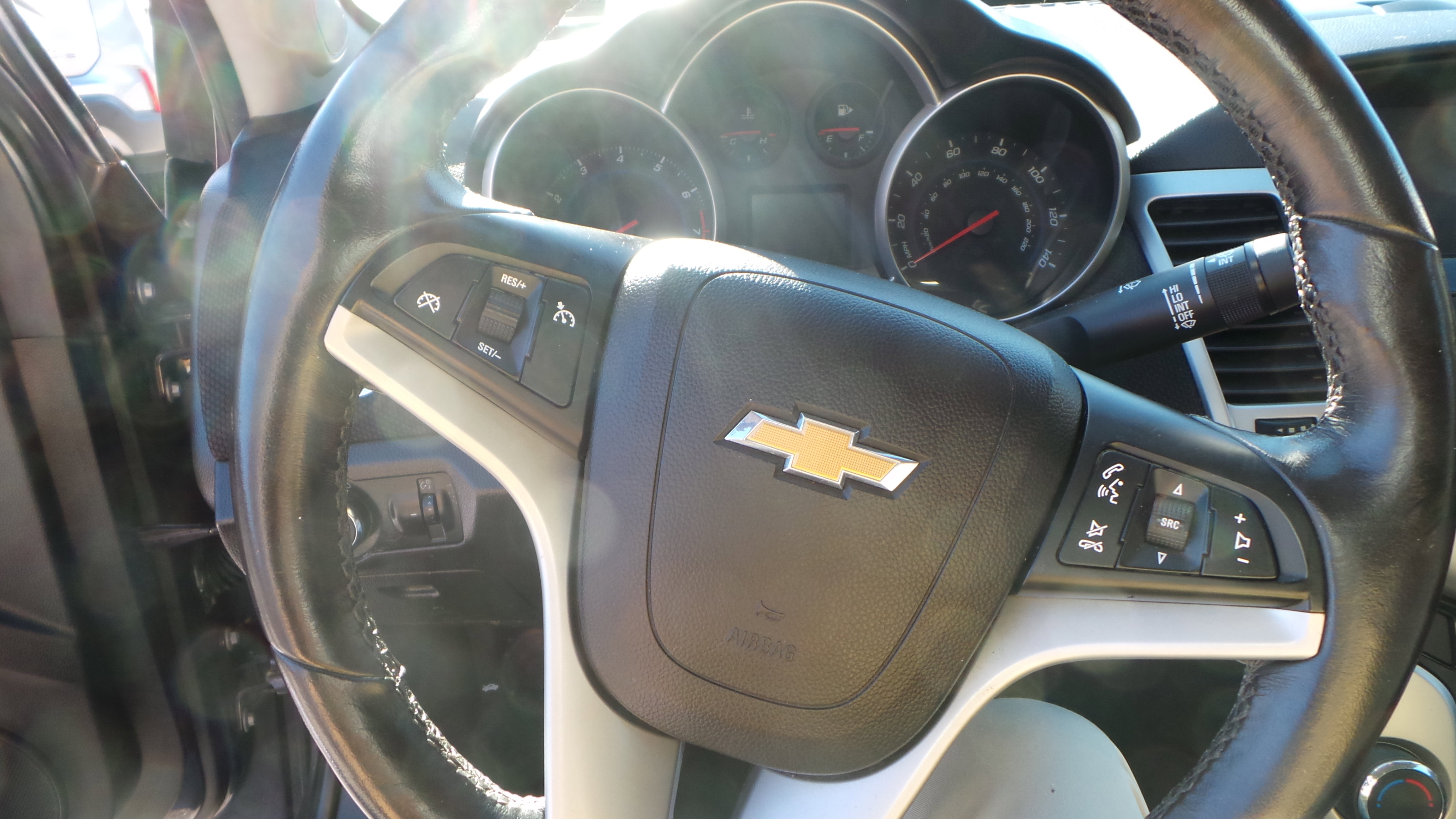 Used 2014 Chevrolet Cruze LT image 12