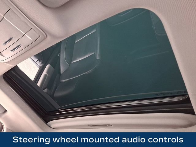 Used 2018 GMC Yukon XL SLT w/ Premium Edition image 16