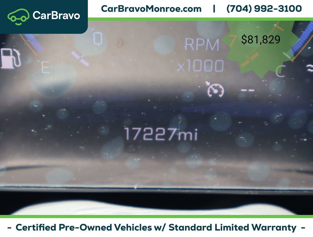 Certified 2025 Chevrolet Suburban High Country AWD/4WD image 30