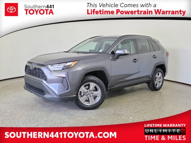 Used 2025 Toyota RAV4 XLE FWD image 1