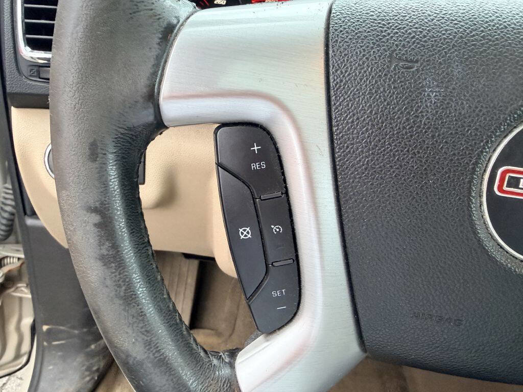 Used 2012 GMC Acadia SLT image 17