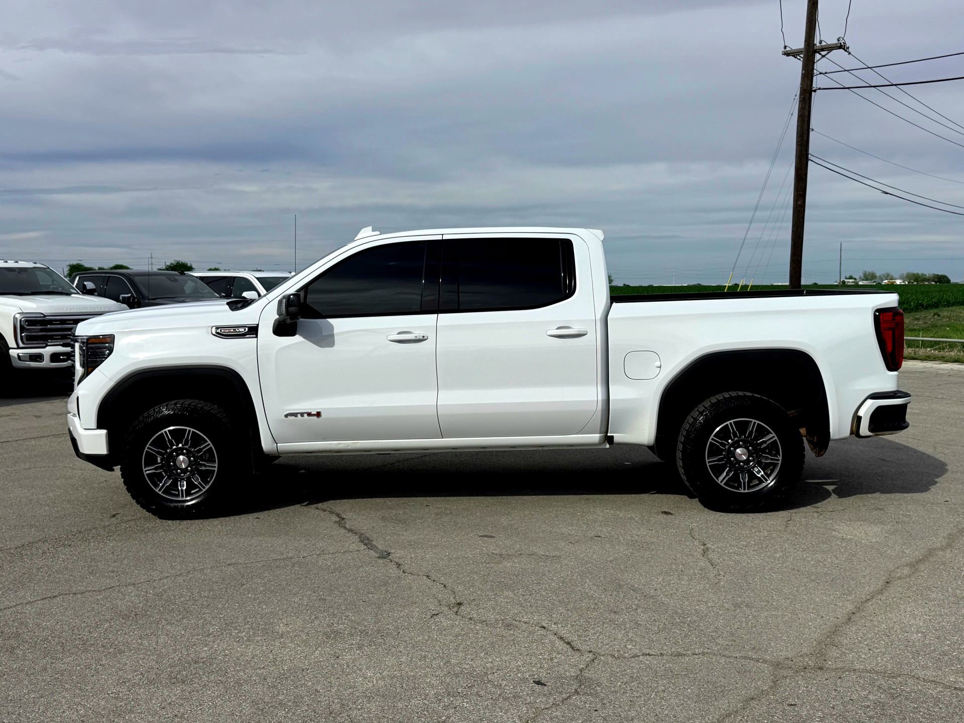 Used 2025 GMC Sierra 1500 AT4 image 10
