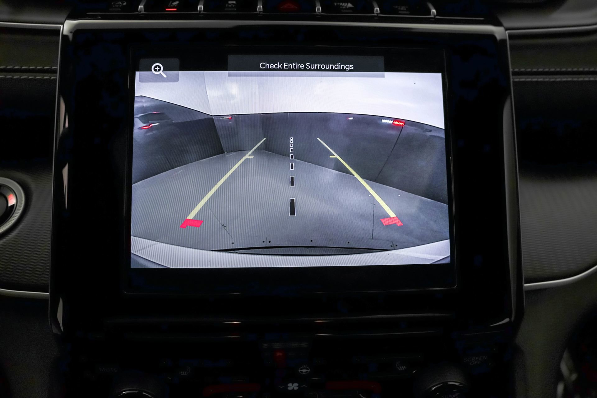 Used 2025 Jeep Grand Cherokee L Altitude image 8