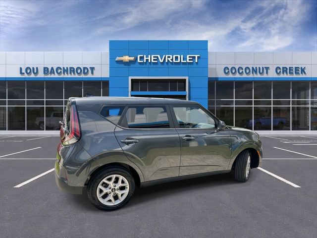 Used 2024 Kia Soul LX w/ Option Group 015 FWD image 8