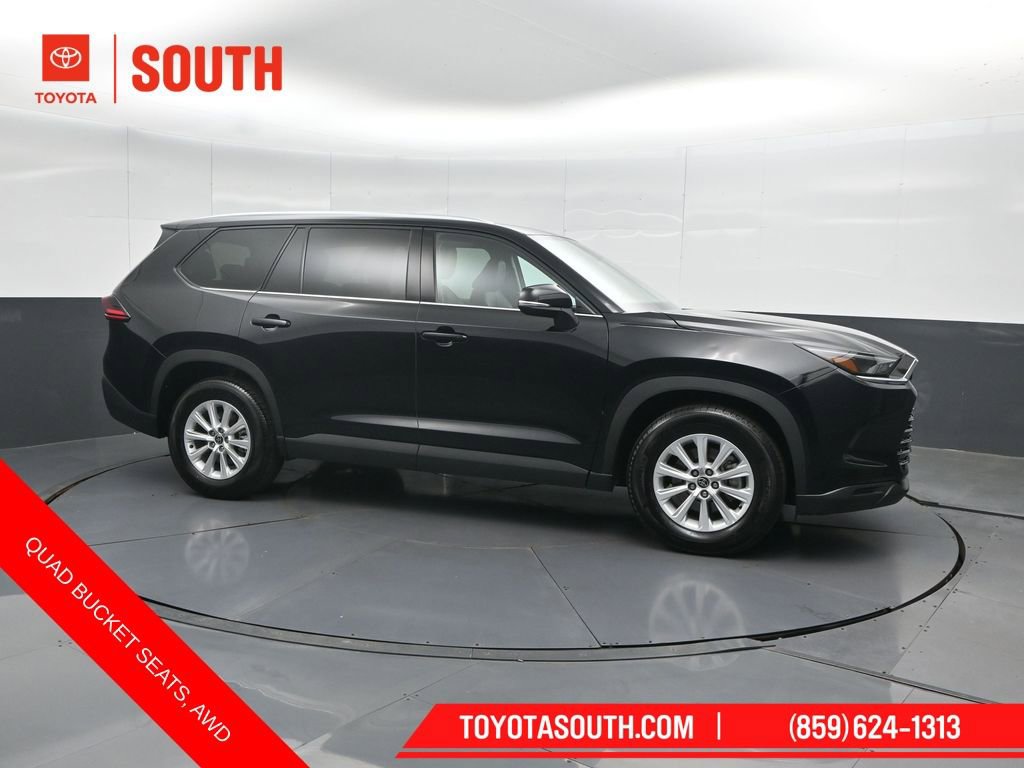 Used 2025 Toyota Grand Highlander AWD image 4