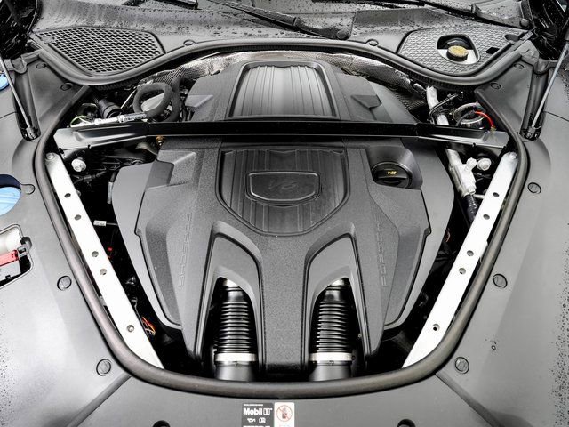 Certified 2025 Porsche Panamera 4 image 28