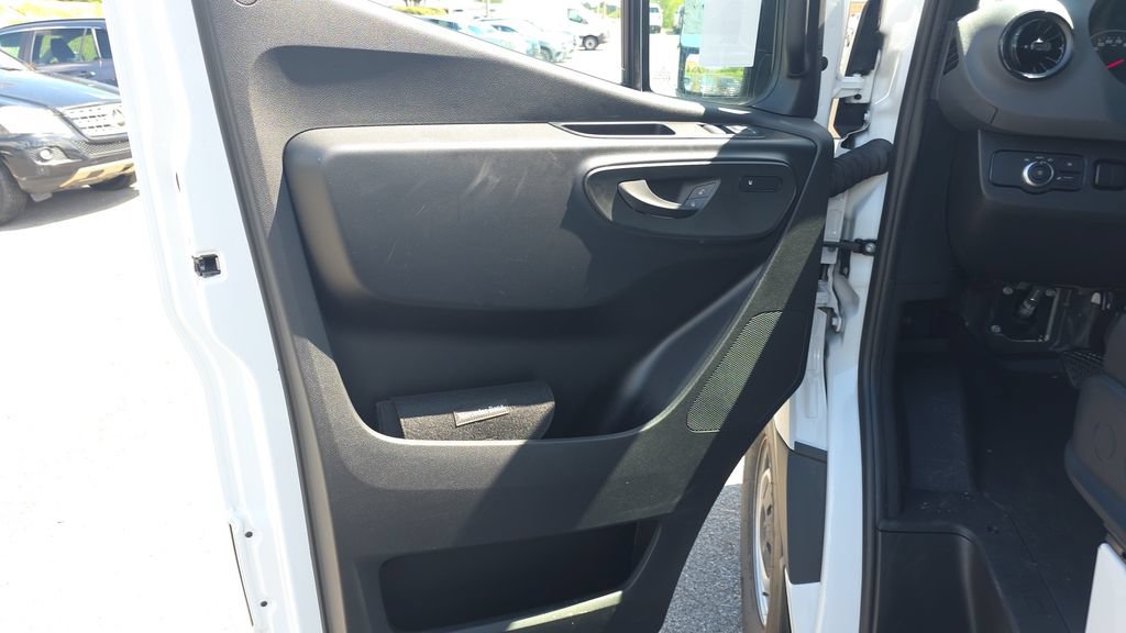 New 2026 Mercedes-Benz Sprinter 2500 image 11